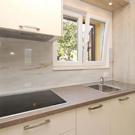 Apartment Tolles In Mit Eigenem Balkon Baska (Krk)