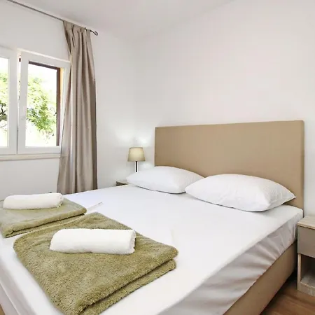 Tolles In Mit Eigenem Balkon Apartment *