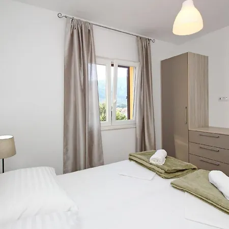 Tolles In Mit Eigenem Balkon Apartment Baska (Krk)