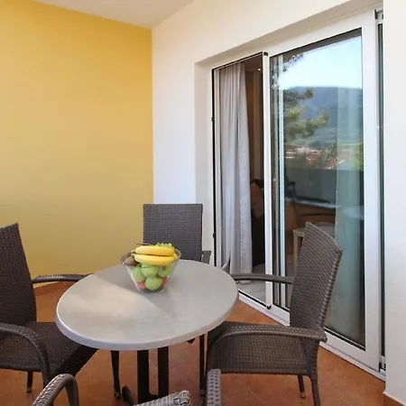 Tolles In Mit Eigenem Balkon * Baška